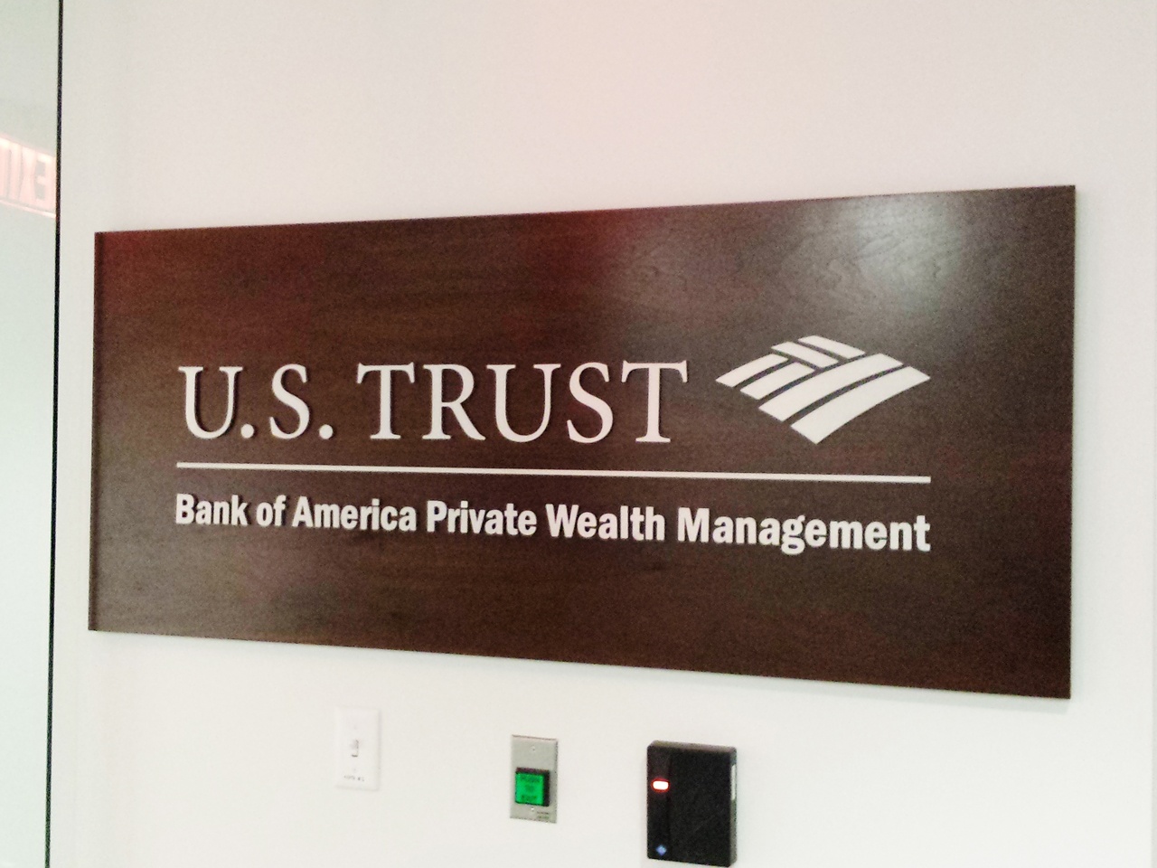 U.S. Trust lettering
