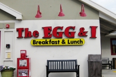 The Egg & I lettering